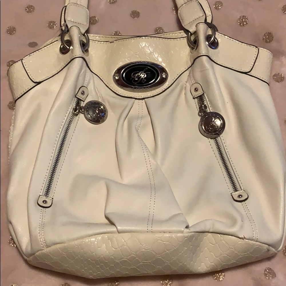 White Sienna Ricchi hand bag